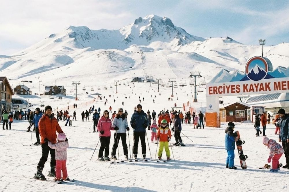 İlk Kez Kayak Yapacaklara Altın Değerinde Tavsiyeler: Neden Erciyes?